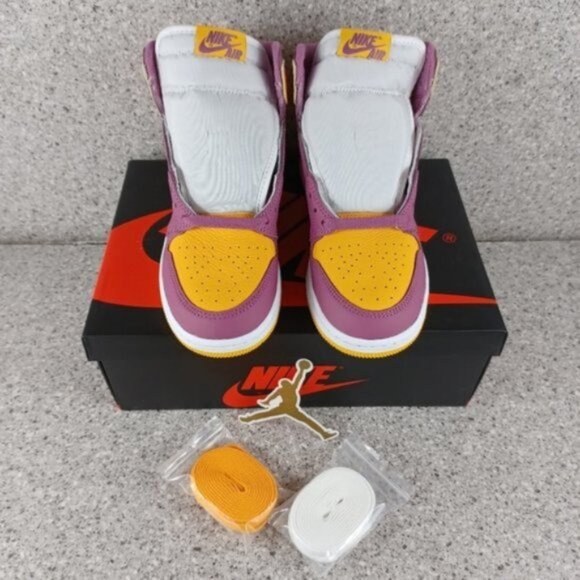 Nike Air Jordan 1 Retro High OG 'Brotherhood' Sneakers Shoes 7.5 or 9 Men's - Picture 3 of 10